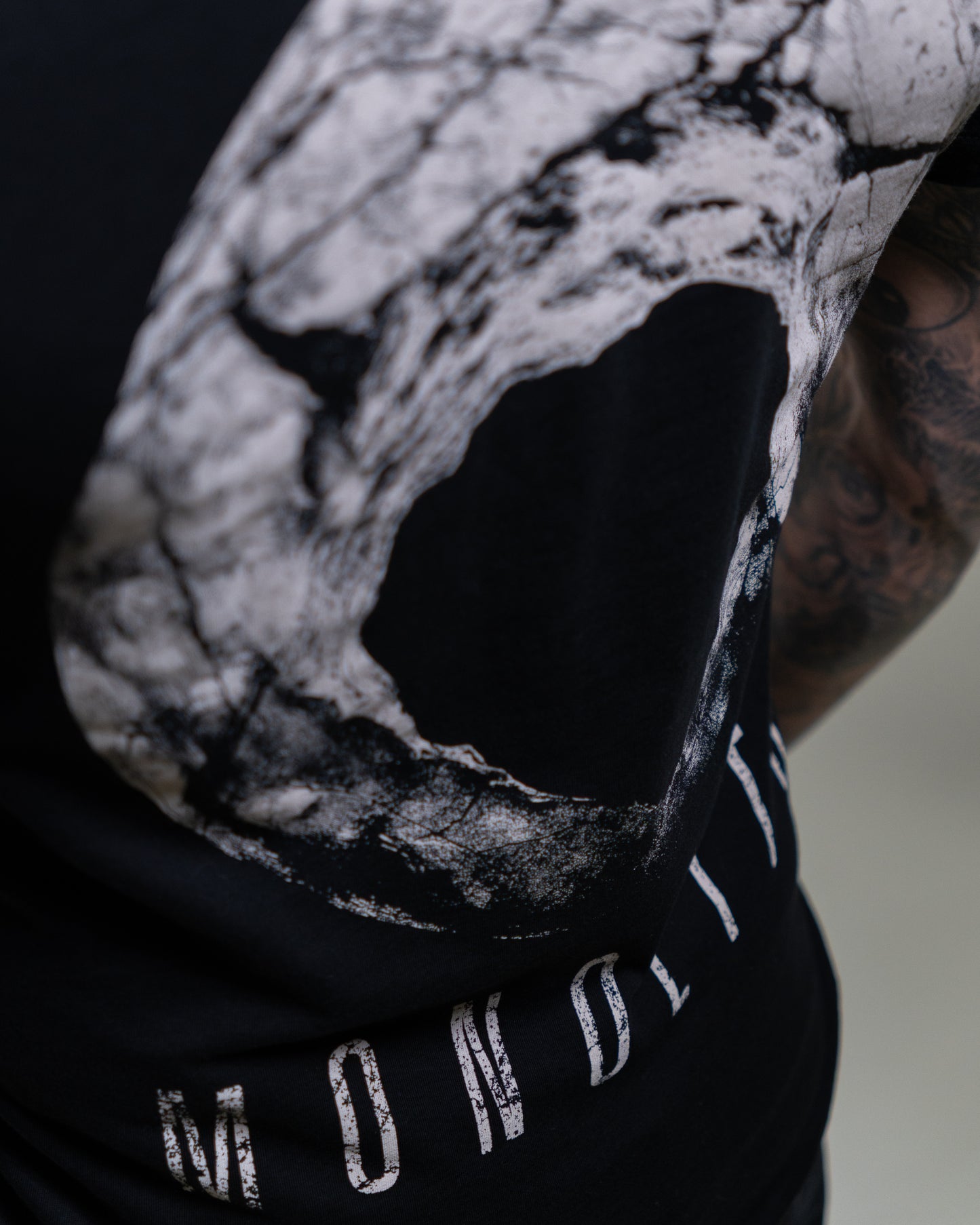 MONOLITH T-SHIRT