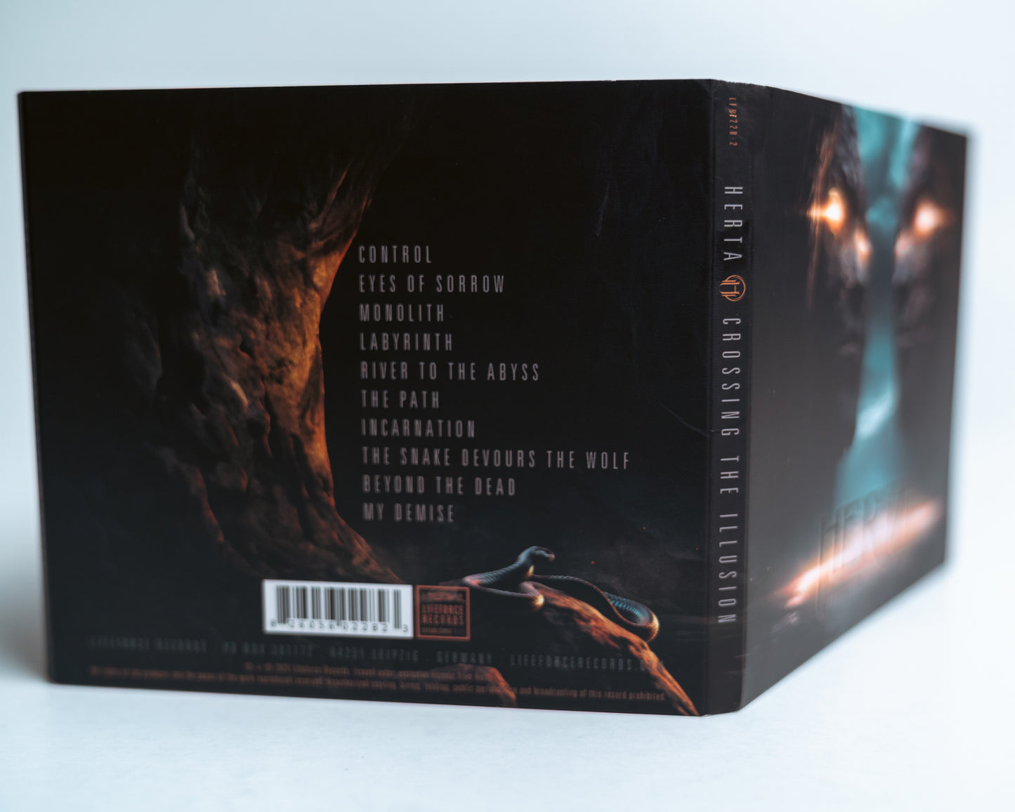 Crossing The Illusion – CD Digipak